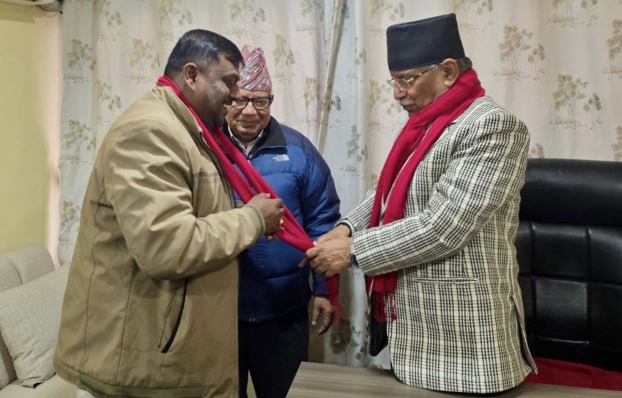 पत्रकार विजय कुसवाह नेपाली कम्युनिस्ट पार्टीमा प्रवेश