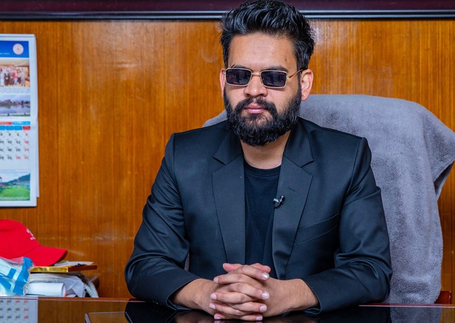 पूर्वी पहाडी जिल्लाको चुनावी यात्रा सकाएर अब पश्चिम नेपालतर्फ अभियानमा निस्किए, राष्ट्रिय स्वतन्त्र पार्टीका वरिष्ठ नेता बालेन्द्र शाह