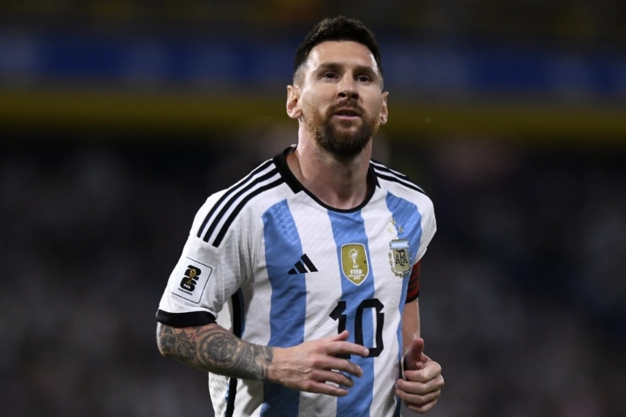 लियो मेसीले पूरा गरे ९०० गोल, फुटबल इतिहासमा नयाँ कीर्तिमान