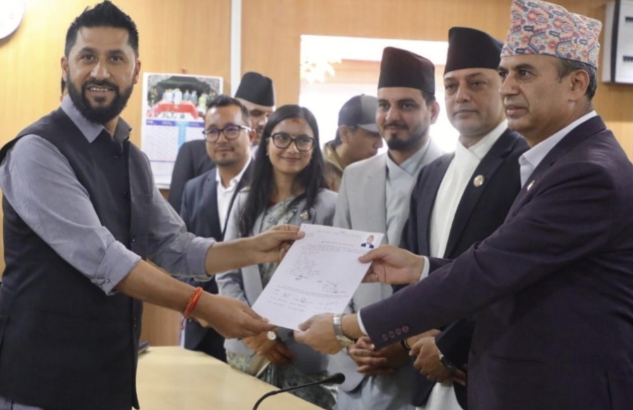 सभामुखमा रास्वपा उपसभापति अर्यालको उम्मेदवारी दर्ता