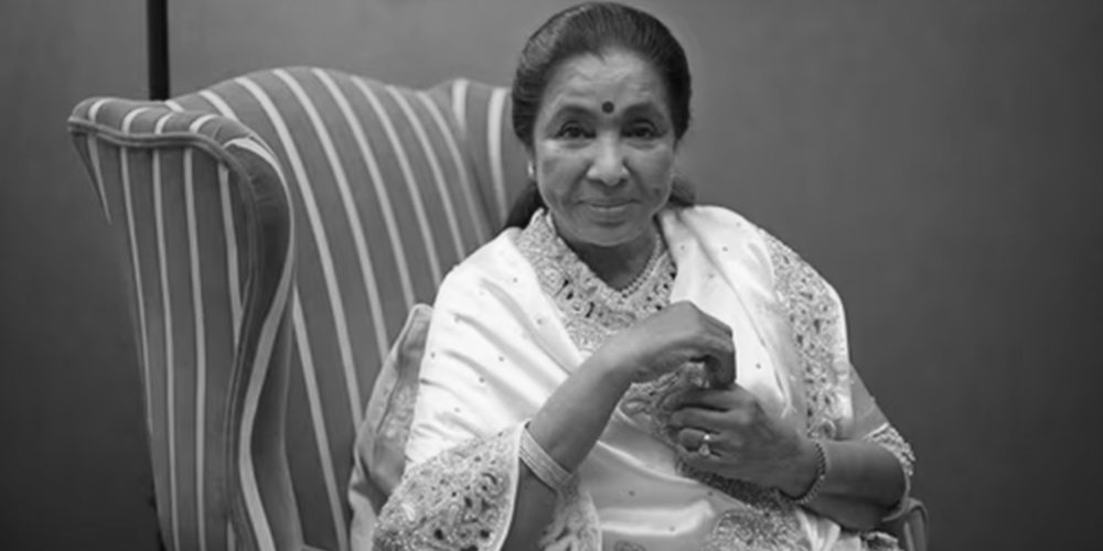भारतीय गायिका आशा भोसलेको निधन