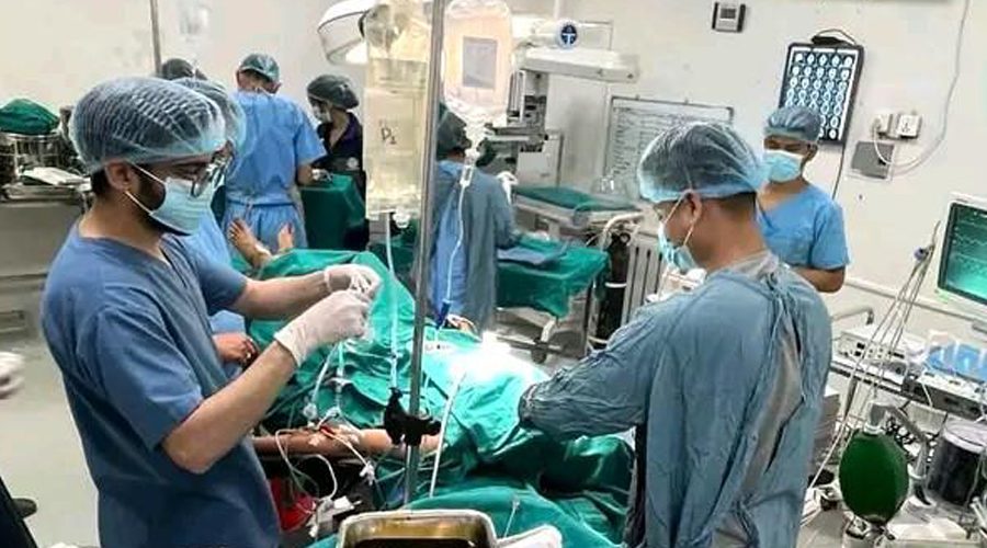 योगशिविरमा जुम्ला पुगेका चिकित्सकले शल्यक्रिया गरेपछि…