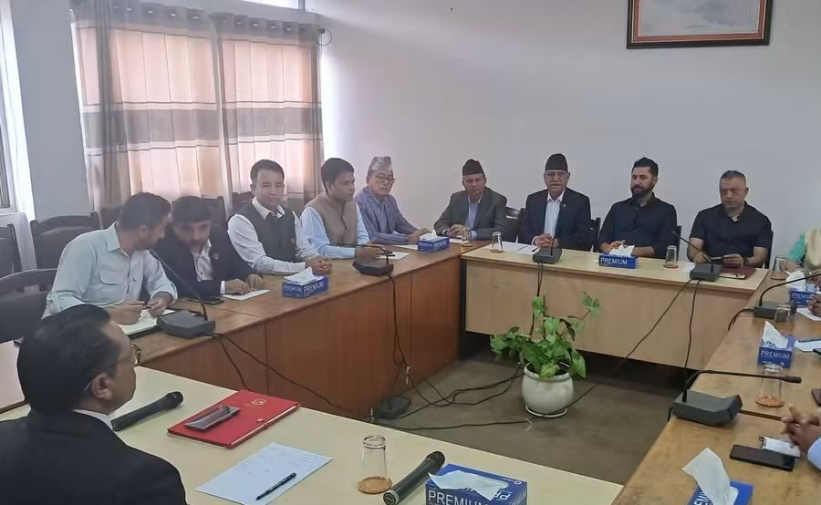 सिंहदरवारमा सर्बदलीय बैठक सुरू