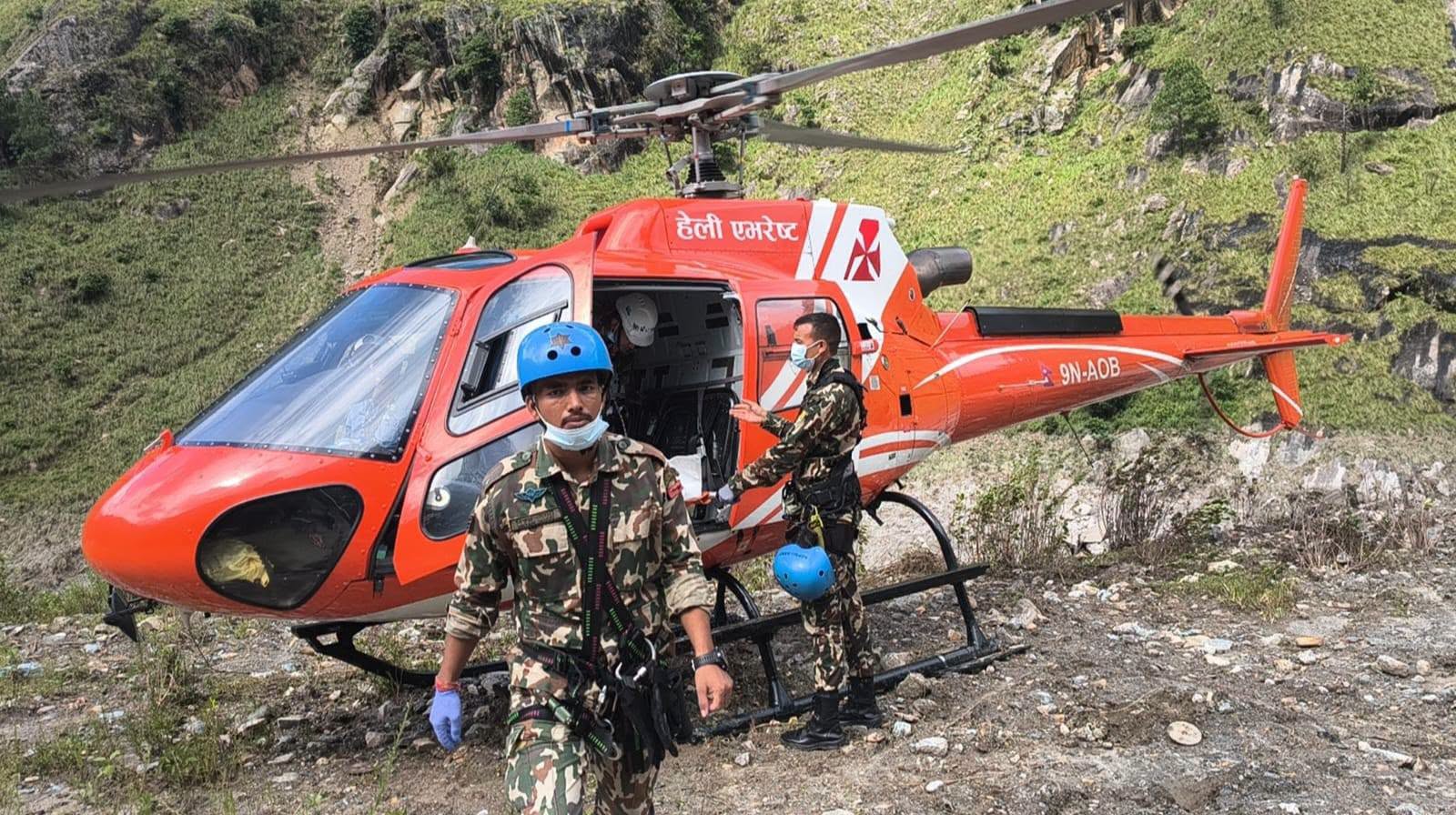 भारतीय र नेपाली टाेली मिलेर टनेलमा फसेकाका उद्दार कार्य जारी (फाेटाेफिचर)