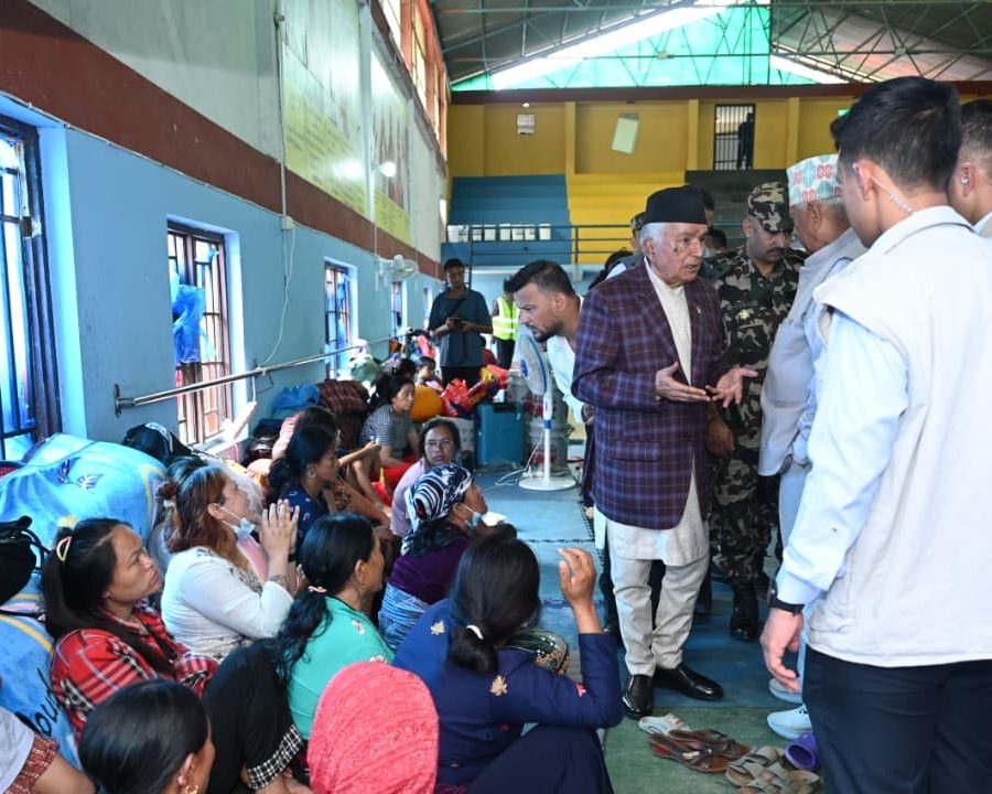 राष्ट्रपति पौडेलद्वारा बाढी प्रभावित क्षेत्रको अवलोकन