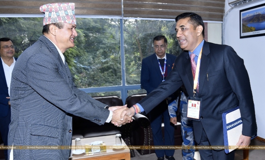 भारतीय सशस्त्र सीमा बलका महानिर्देशकद्वारा गृह सचिवसँग शिष्टाचार भेट